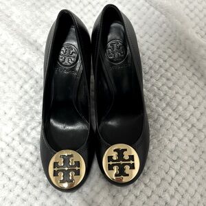 Tory Burch heals size 6